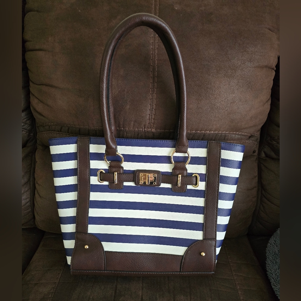 Bulldog Conceal Carry Purse